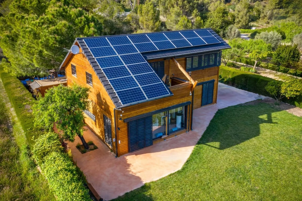 sistema di accumulo - batterie di accumulo - impianto fotovoltaico - energia rinnovabile - camer gas e power - galatina - lecce
