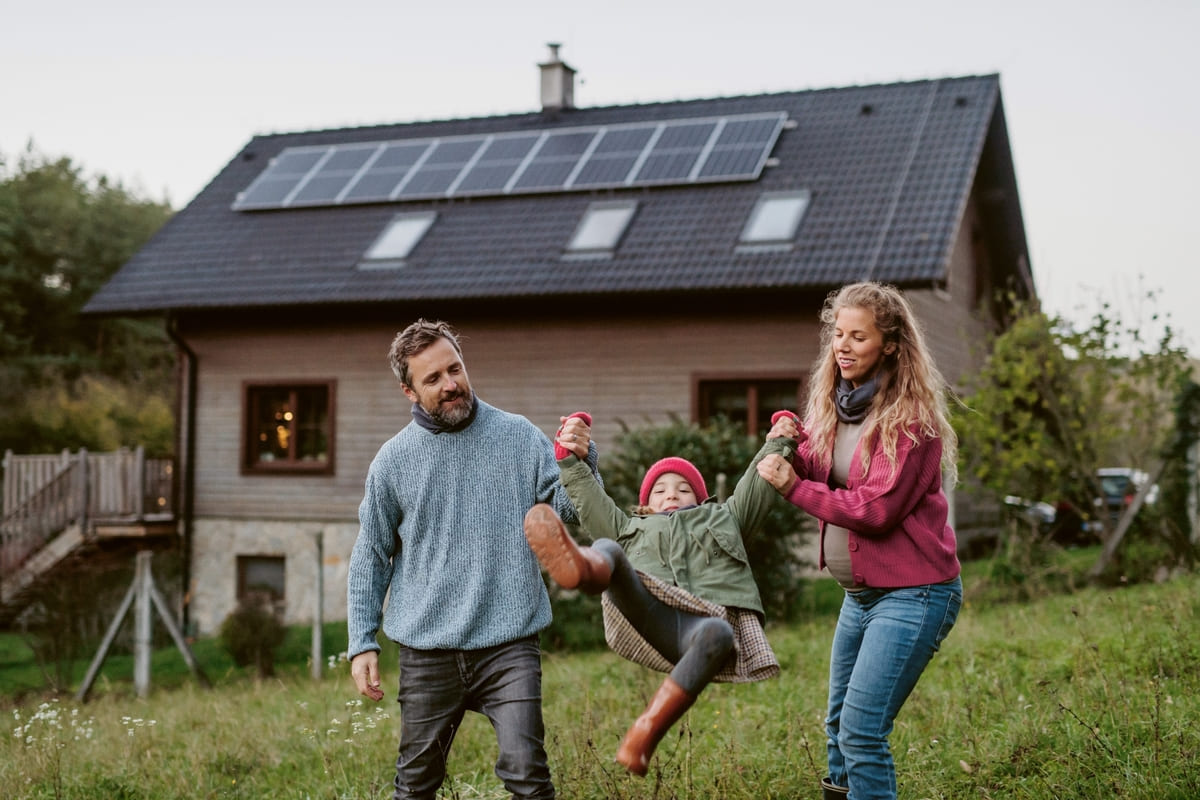 casa con fotovoltaico - consigli per acquisto - camer gas e power - camer solar energy - energia pulita - energia sostenibile - lecce